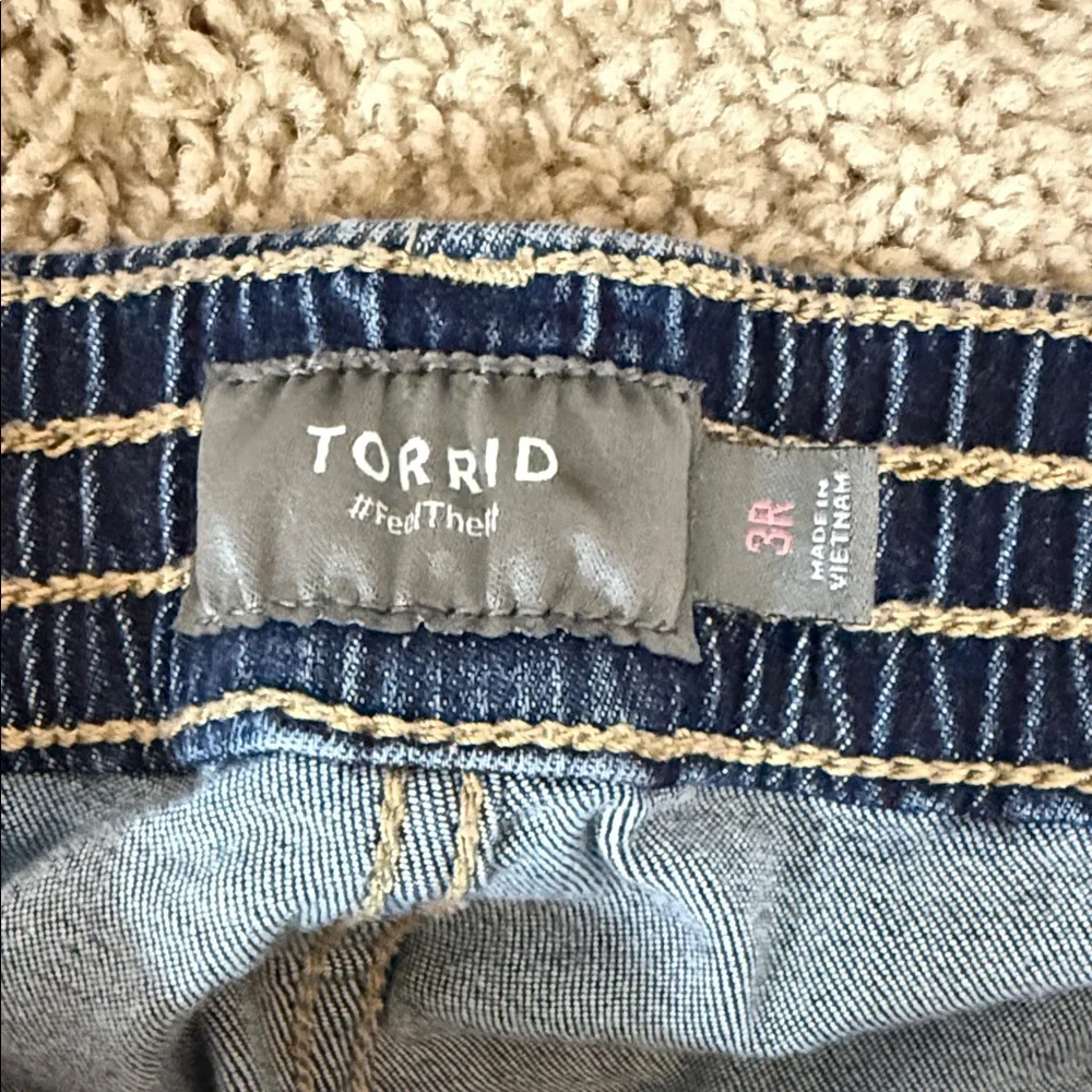 Torrid Dark Blue Pull-On Boyfriend Straight Super Soft Mid-Rise Jean SKU0880 - Picture 4 of 15